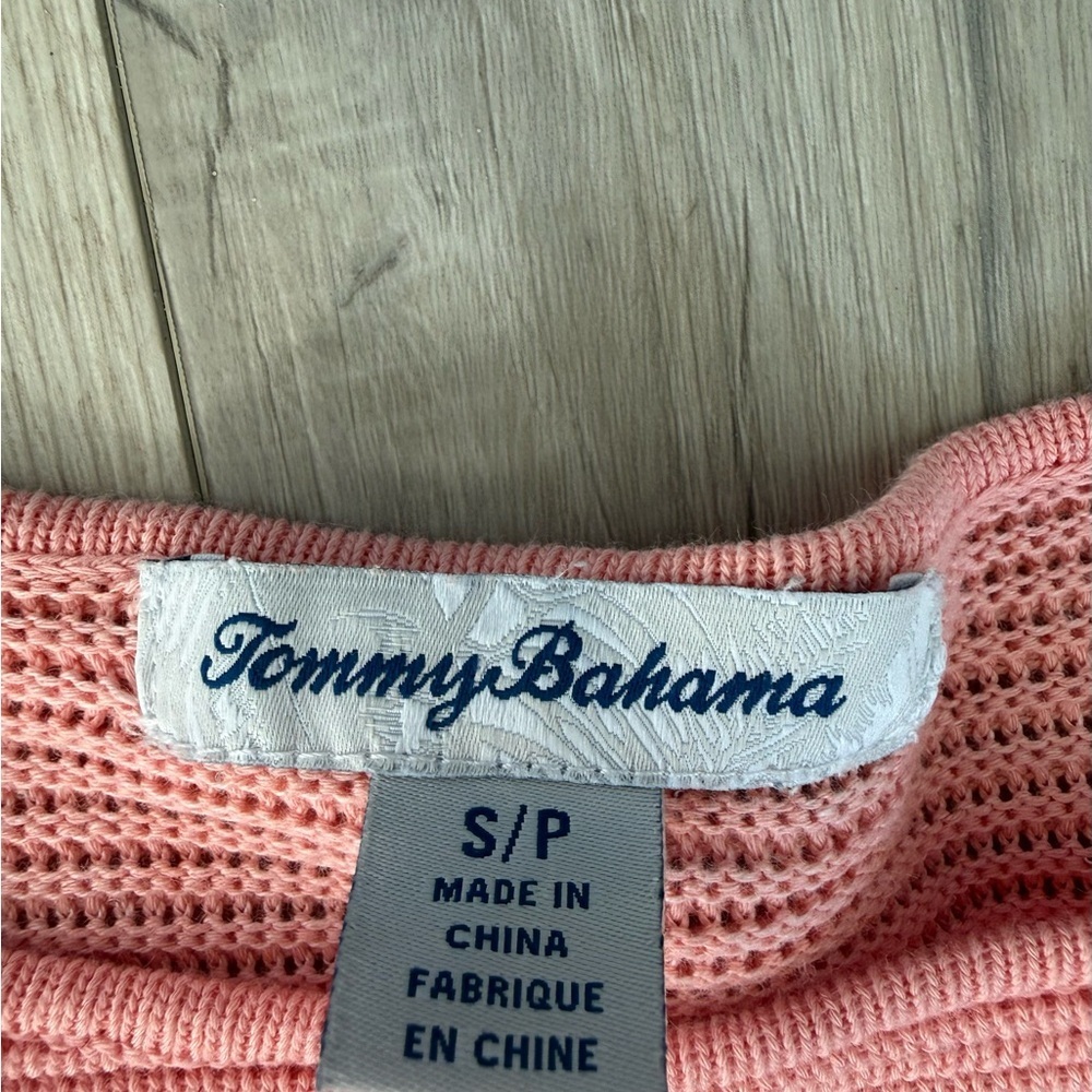 Tommy Bahama Women’s Coral scoop neck mesh sparkle blouse size small - Picture 2 of 6